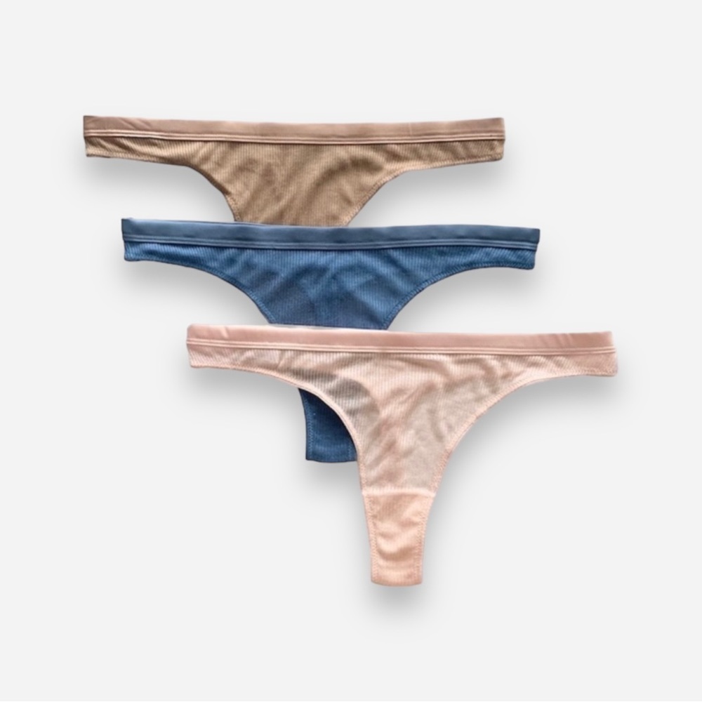 New 3pk medium Urban Outfitters thong panty lot NWT